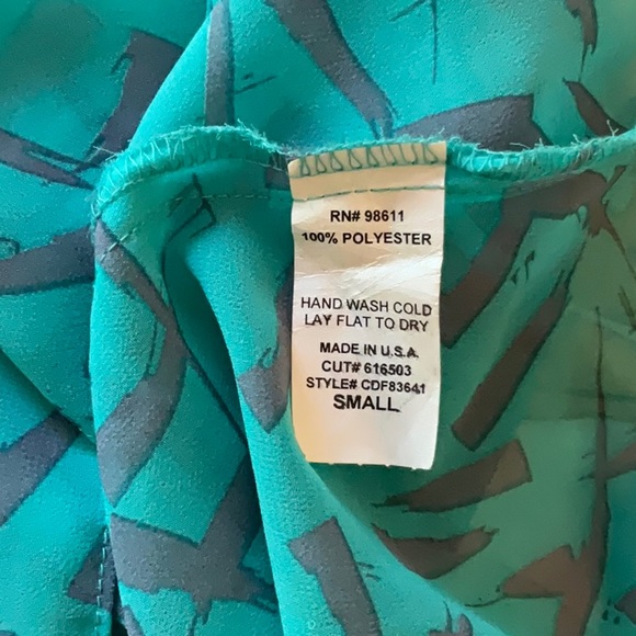 EIGHT SIXTY sheer blouse, summer ready! - Picture 5 of 5